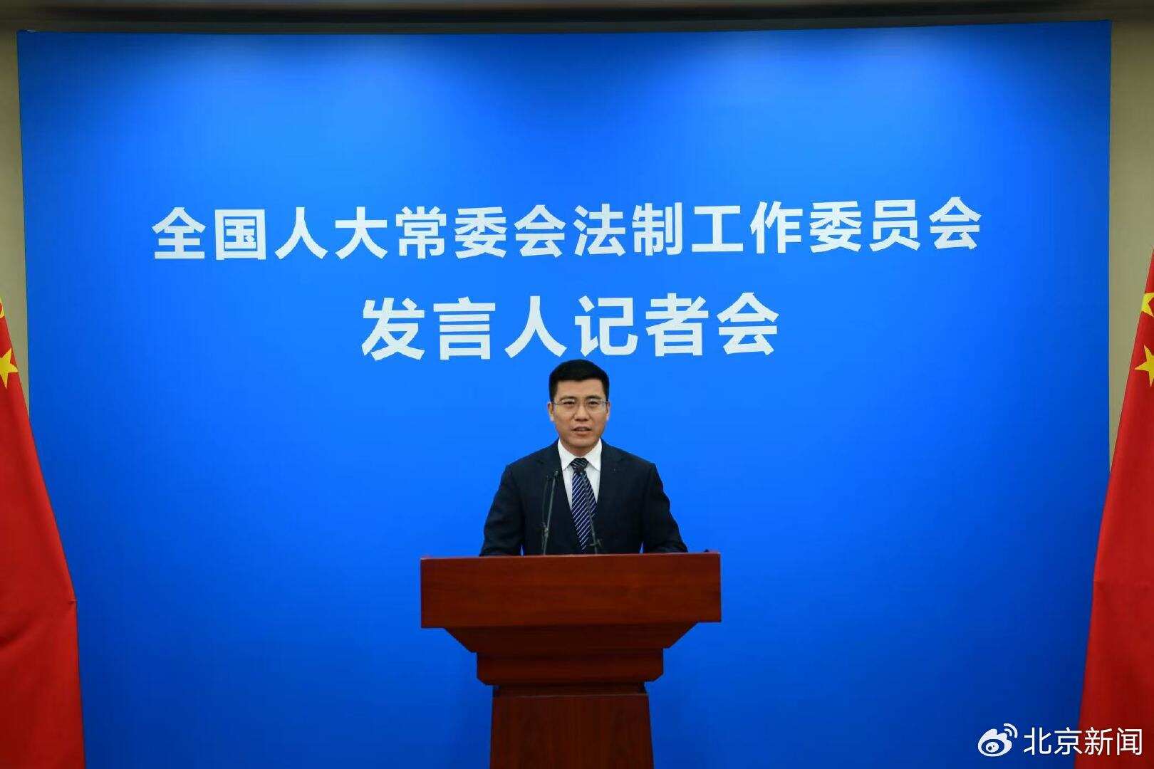 民用航空法修订草案拟对航班延误和取消等问题作出规定