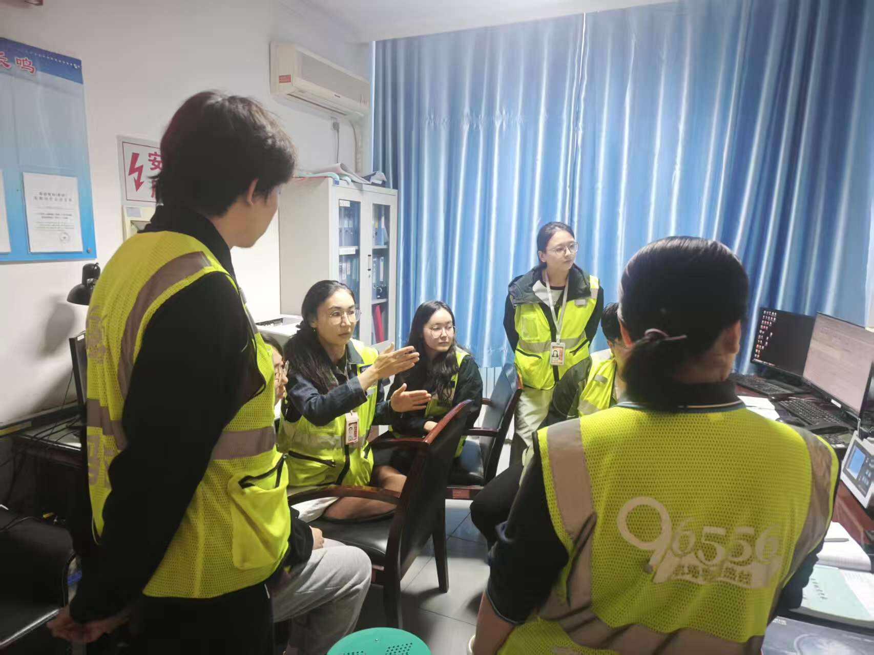 提升应急响应力：新疆机场集团克拉玛依古海机场开展专项学习夯实安全基石