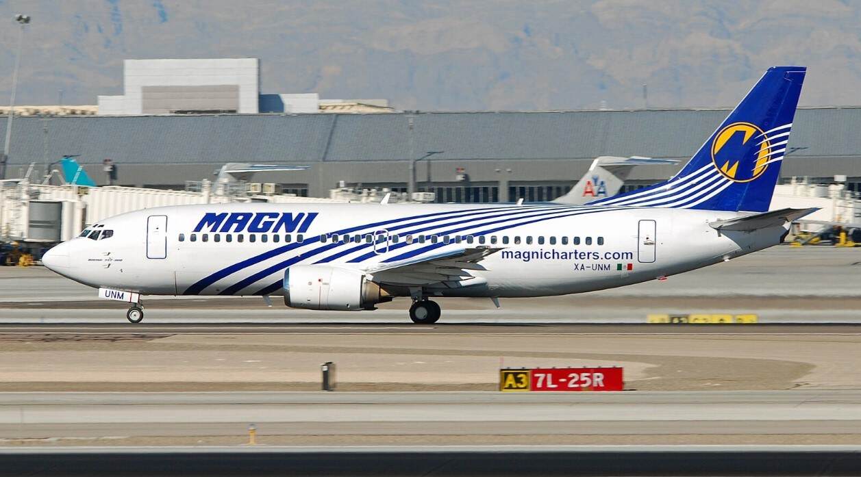 墨西哥机长“驾舱讨薪” 致航班取消