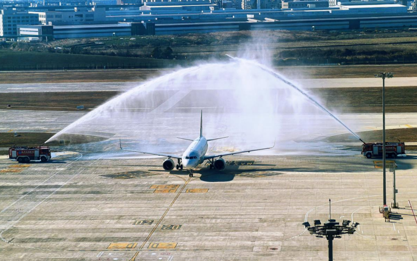 华东空管圆满完成嘉兴机场首航空管保障任务