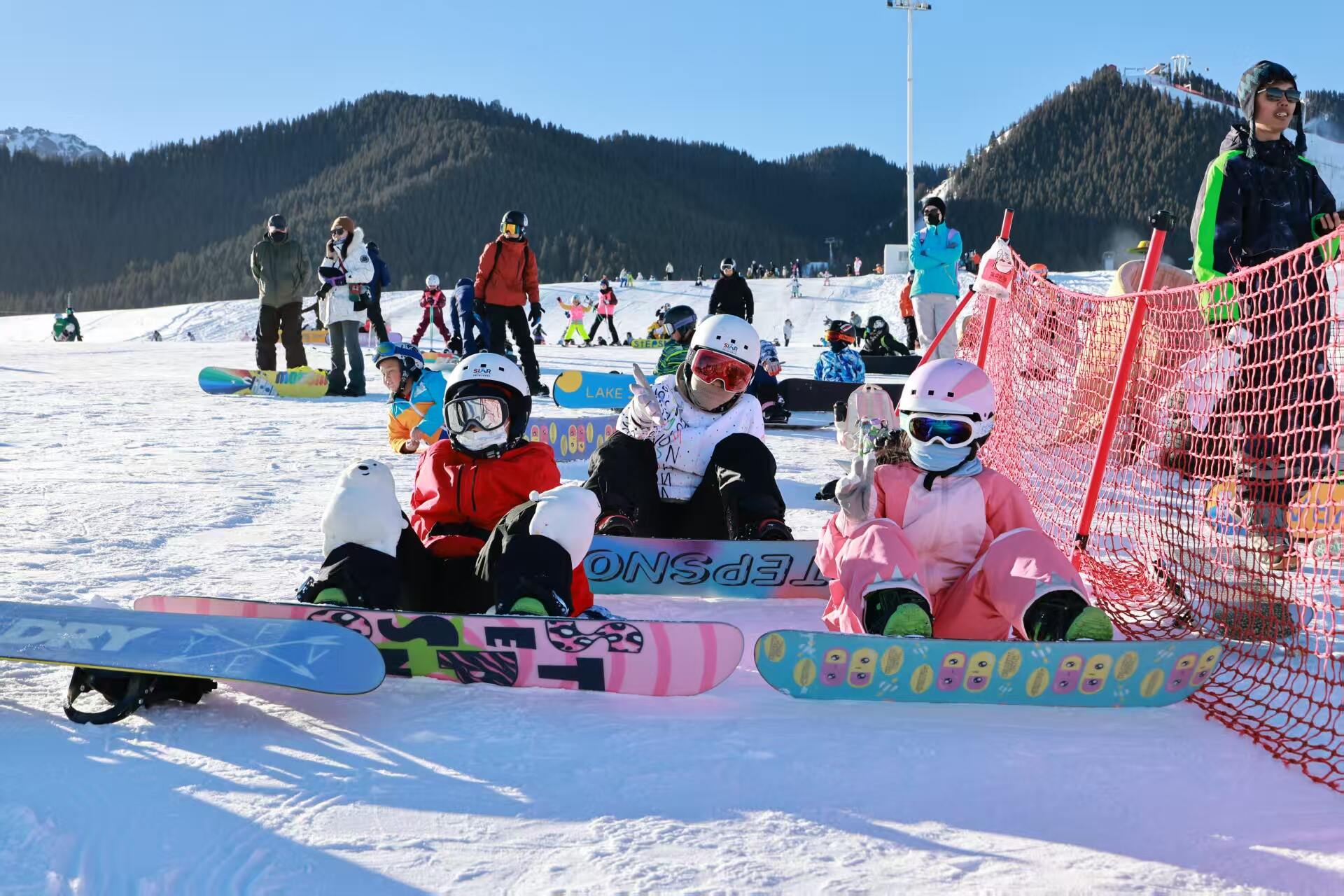 冬日冰雪集结令 天缘航旅公司2026年青少年滑雪训练营全新启航