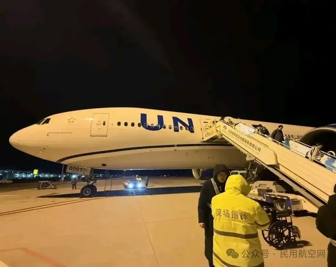 美联航飞首都机场航班遇风切变复飞！备降大兴后航班取消