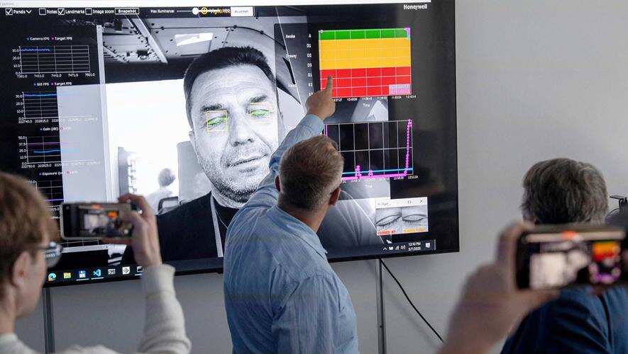 研究人员致力解决驾驶舱内的疲劳问题