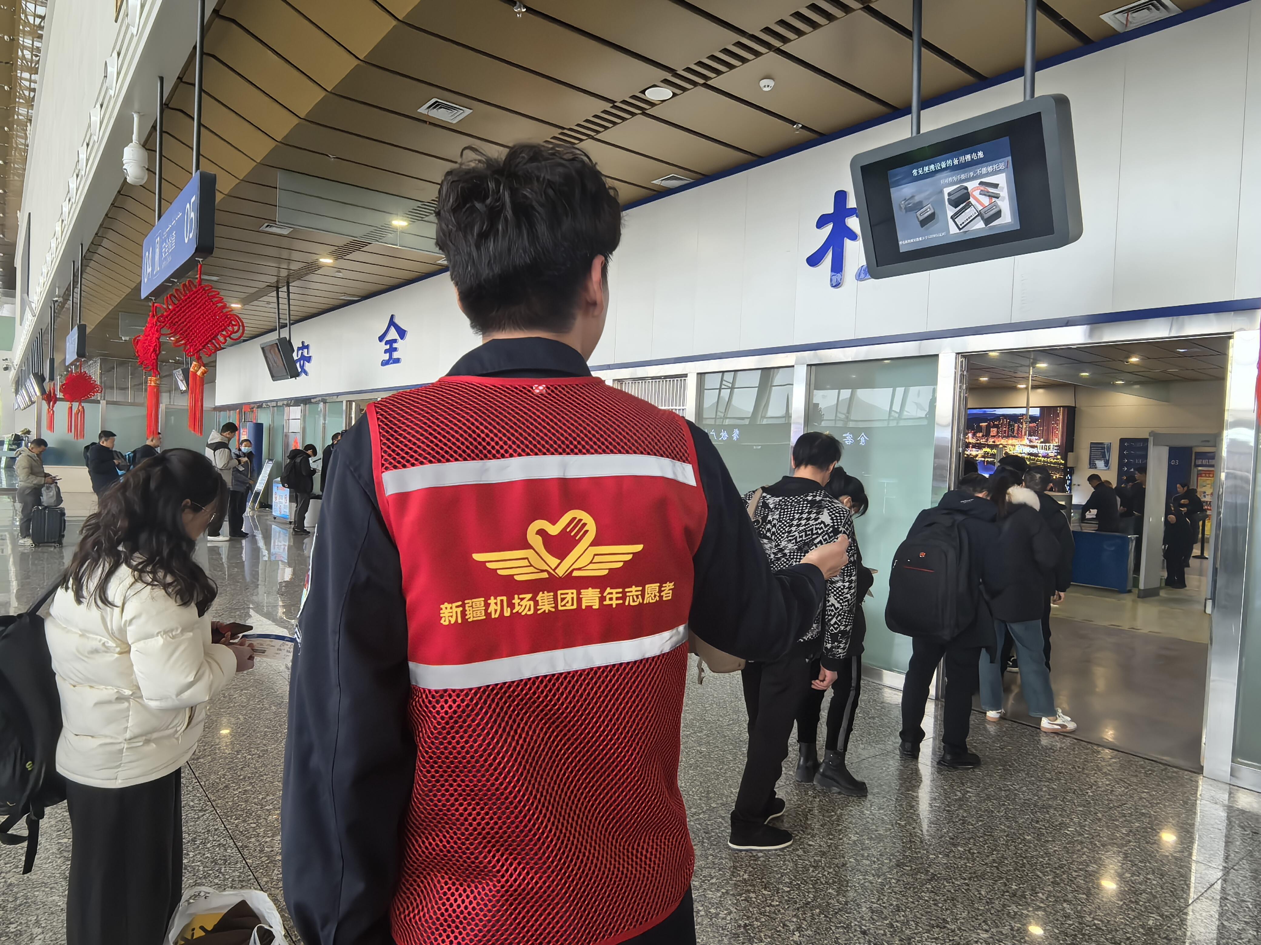 武汉天河机场全力备战寒潮冰雪天气保障旅客安全顺畅出行