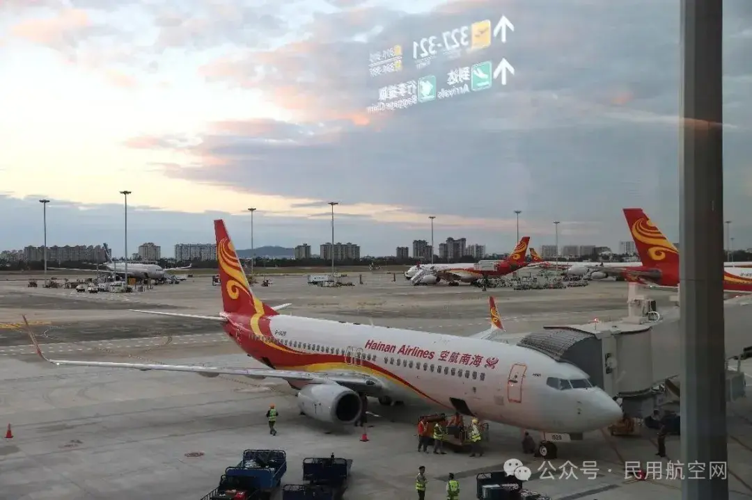 三亚机场T3航站楼启动试运行