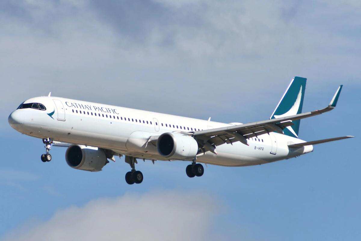 国泰航空一客机突发故障返航