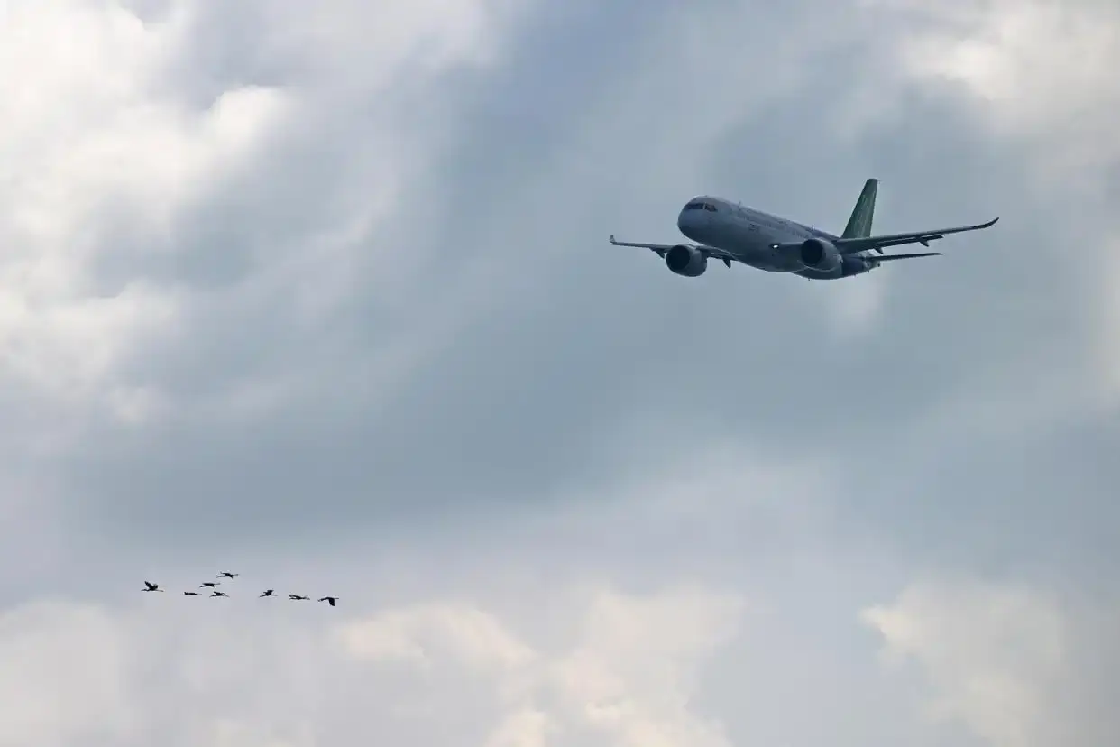 第十届新加坡航展举行媒体预演