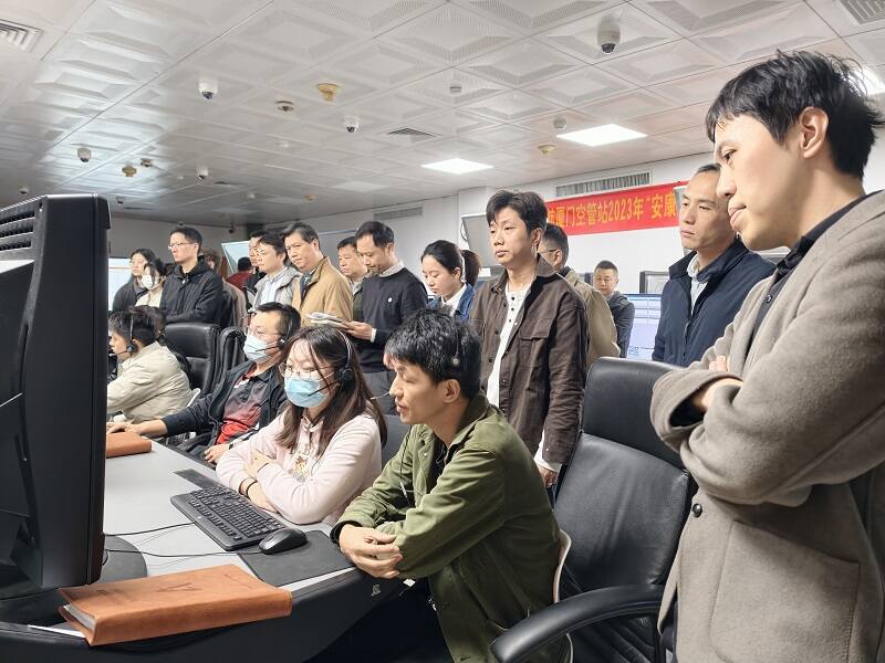 厦门空管站管制运行部召开2026年春运保障专题部署动员会
