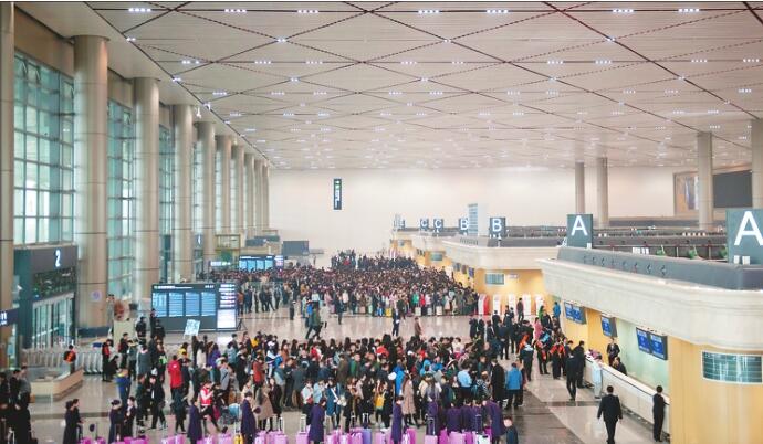 哈尔滨机场2026年春运首日迎来“开门红”