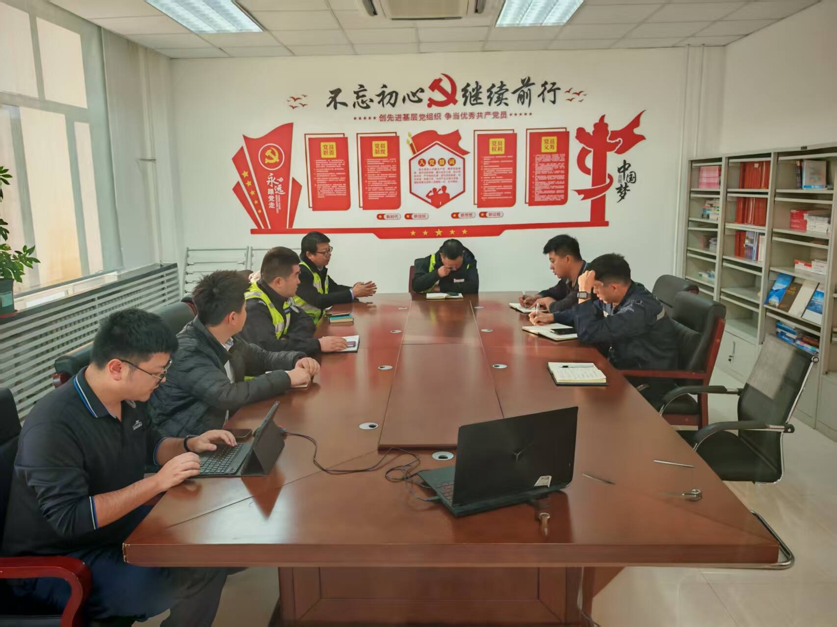 富蕴可可托海机场召开专题协调会 全力备战强降雪保障运行安全