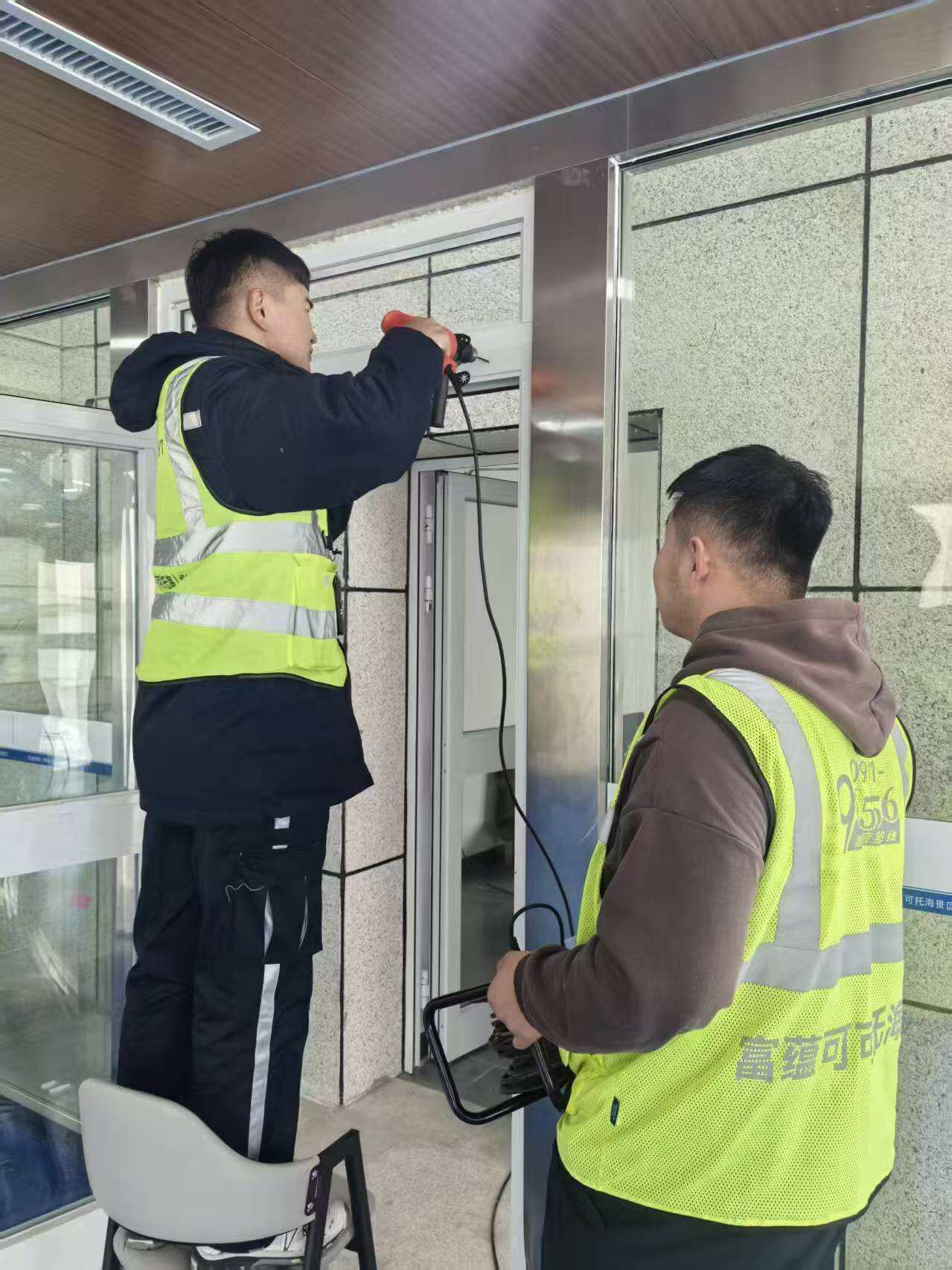 汲取火灾教训 筑牢安全防线 富蕴可可托海机场扎实推进消防安全隐患专项整改