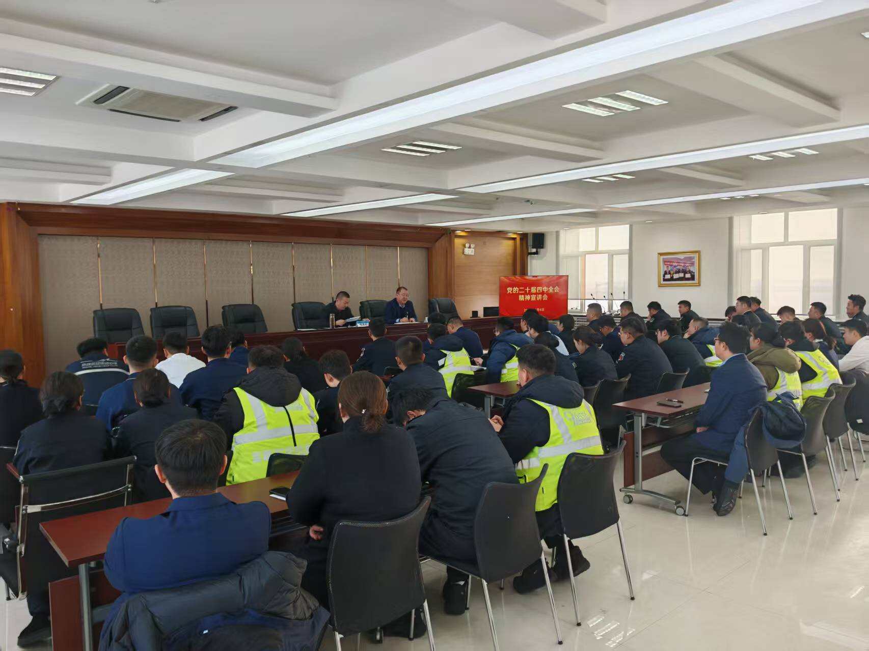 学精神 谋发展 暖人心——阿勒泰管理分公司深入富蕴可可托海机场开展系列工作