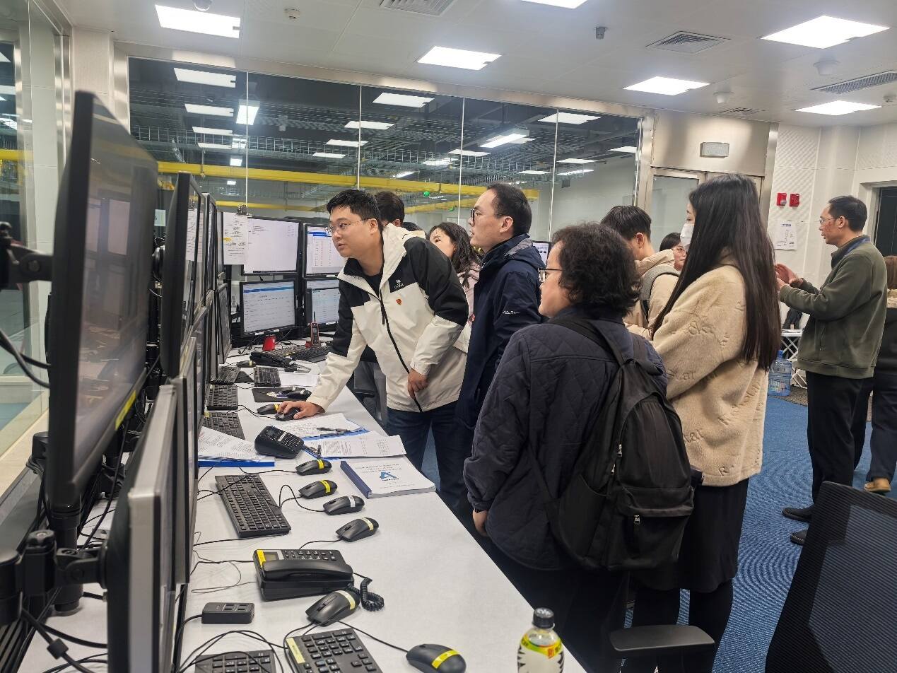 党建引领聚合力 局校携手促发展——西南空管局气象中心联合飞院航空气象教研室党支部开展主题党日活动