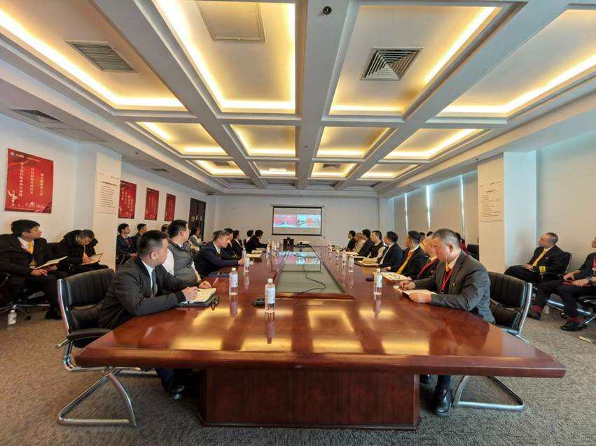 飞行队伍新年第一课：海南航空董事长、总裁深入飞行队伍压实安全护航春运