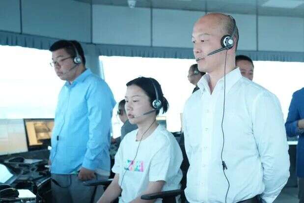 记功勋管制员华翰生的奋斗与坚持