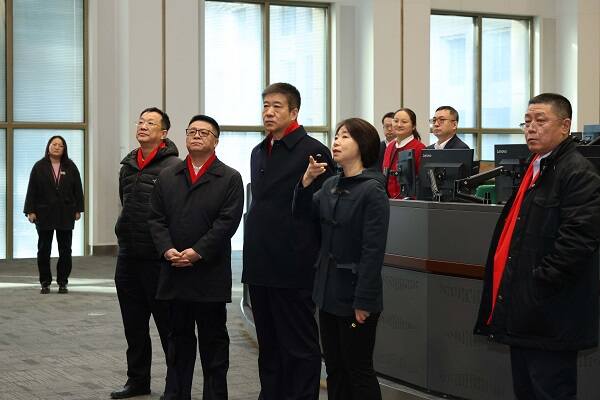 宋志勇春节慰问民航一线员工