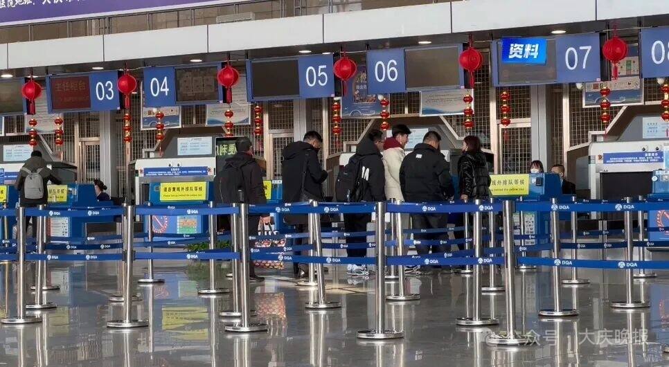 大庆机场今日恢复开放，10时起办理乘机手续