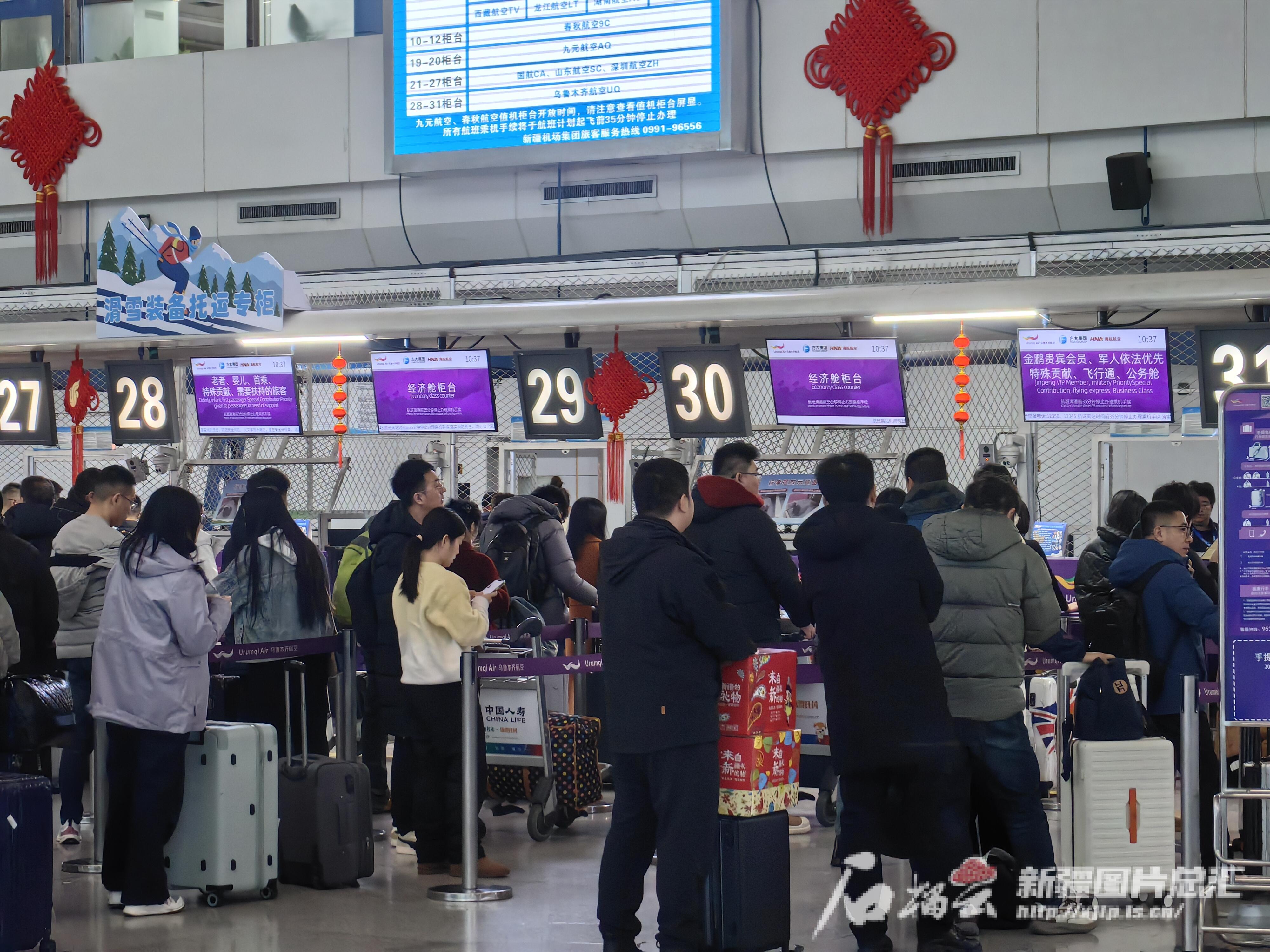春节假期全疆机场运送旅客超138万人次