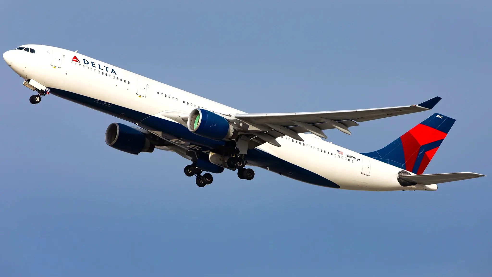 旅客佯装空中心梗致达美航班备降 以躲避以色列逮捕