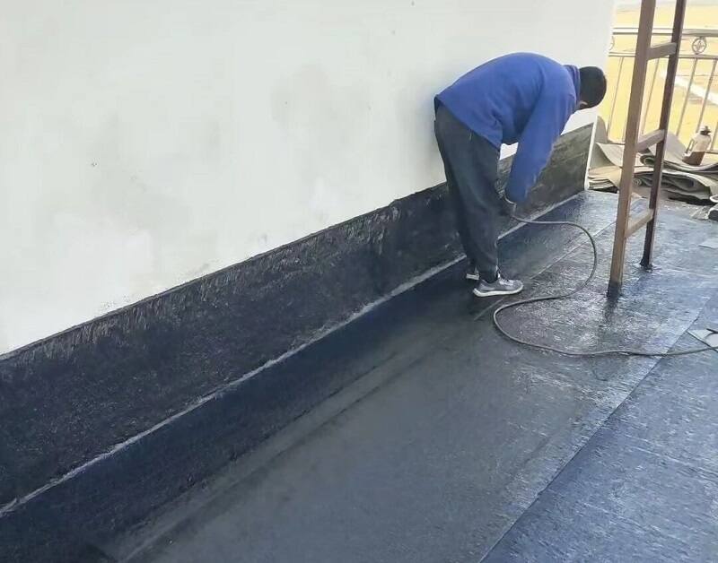 攻坚岁末保春运 巧解顽疾护安全——温州空管站后勤服务中心圆满完成观测楼防水改造工程