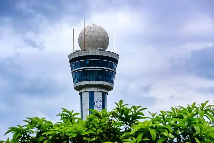 人工智能赋能气象预报——西南空管局气象中心预报室低能见度智能预报平台投入业务运行