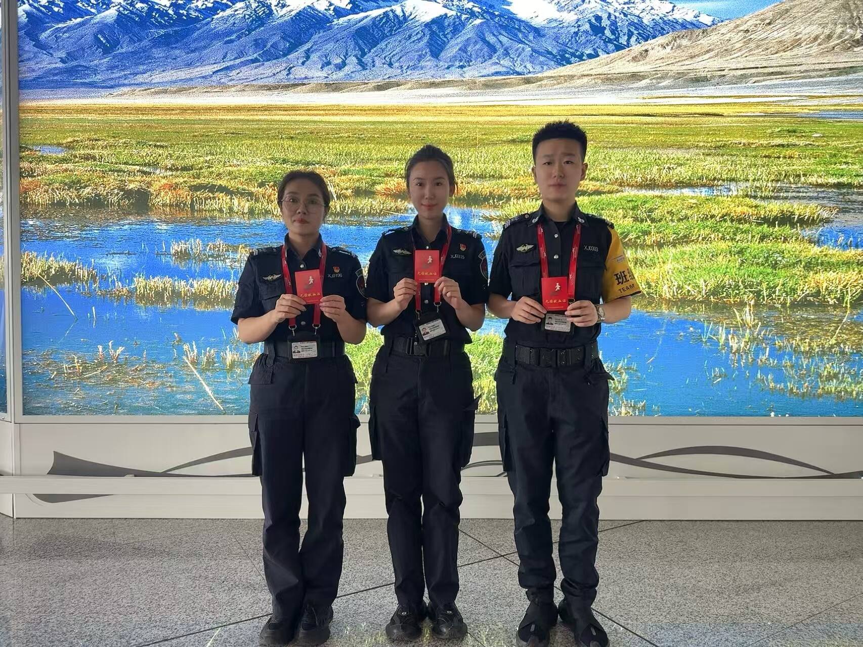 热血践初心 爱心护空港 新疆机场集团乌鲁木齐国际机场分公司安全检查总站无偿献血显担当