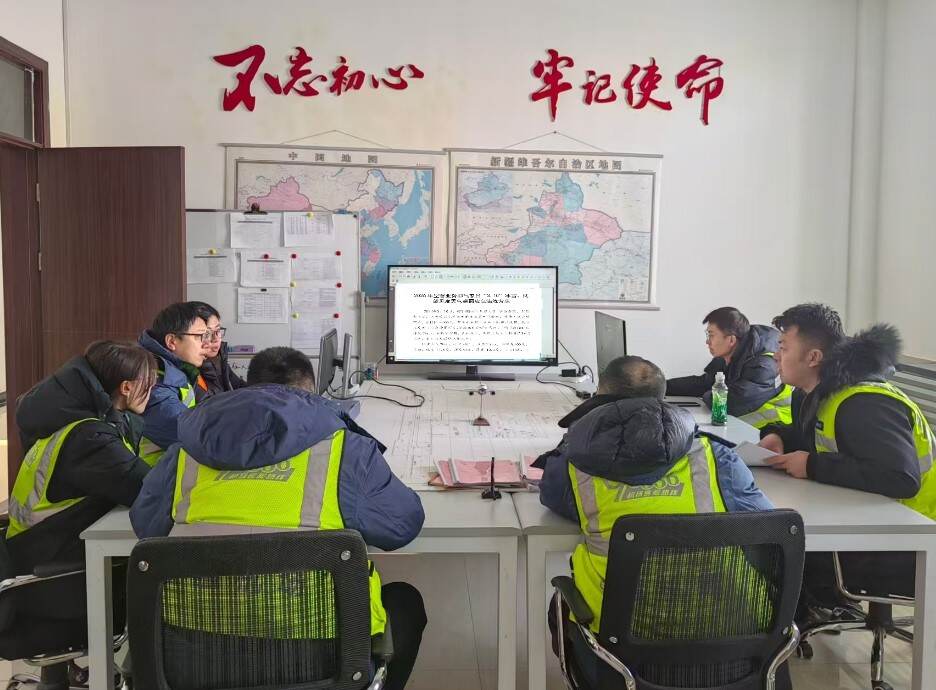 紧扣世界气象日 以练备战保安全 富蕴可可托海机场气象台开展冬春换季冰雪低能见度应急演练