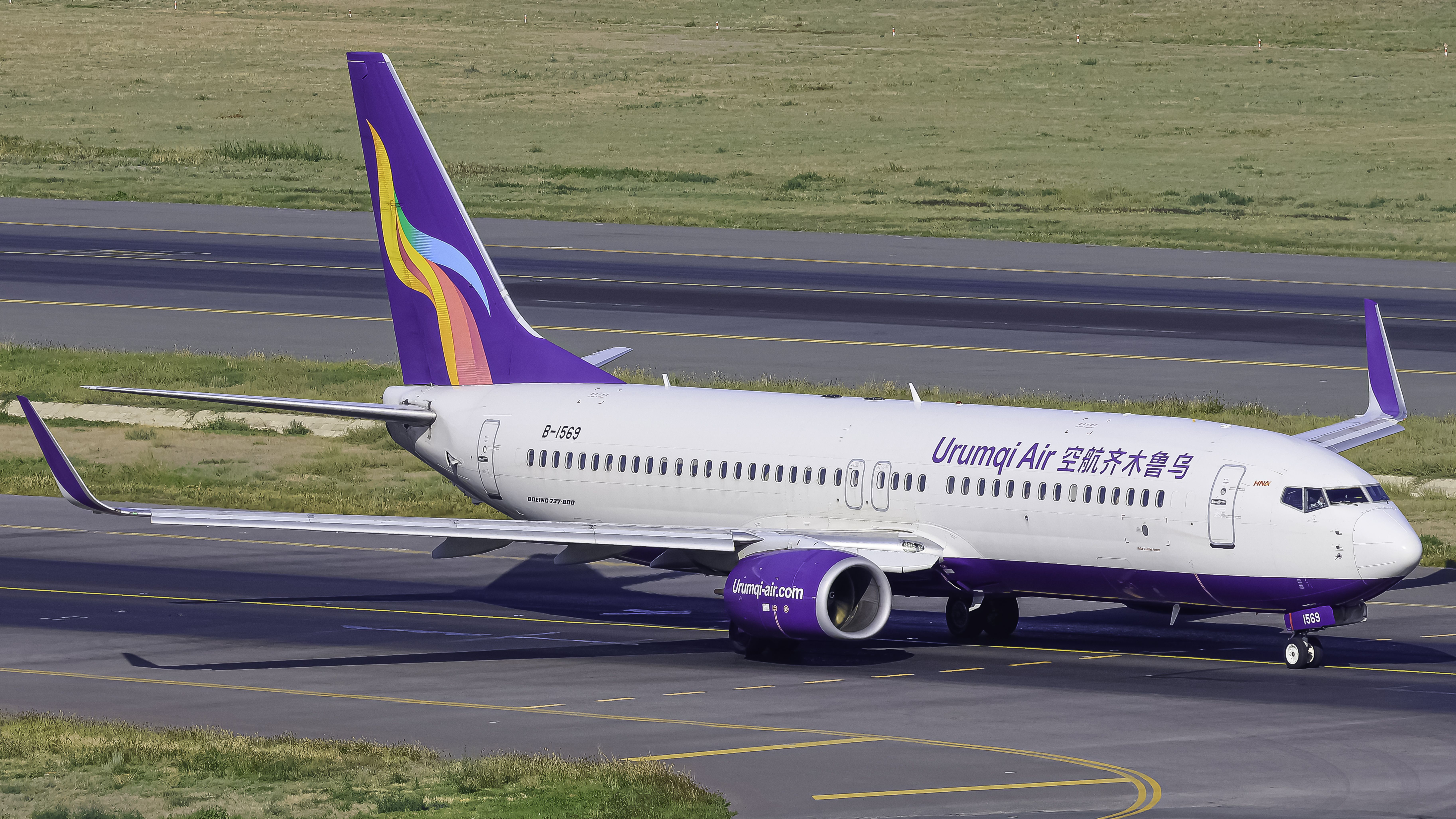 聚焦郑州区域市场，新海航乌鲁木齐航空2026夏航季复飞、新开多条郑州航线！