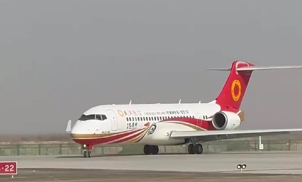 巴音郭楞轮台机场试飞成功 新疆即将再添一座民用运输机场