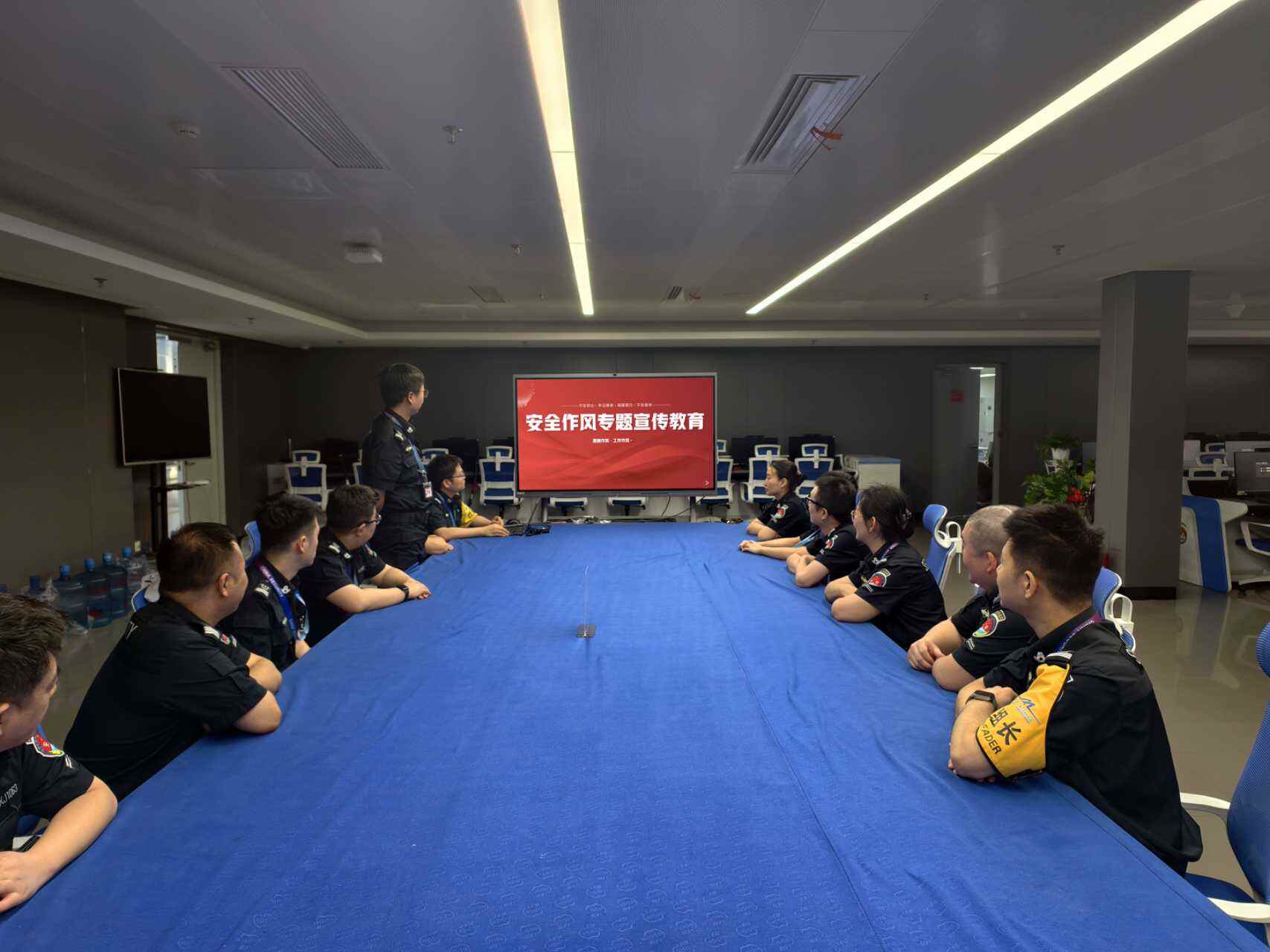 筑牢安全根基 凝聚文化共识-乌鲁木齐国际机场分公司安全检查总站多措并举推进安全作风建设工作走深走实