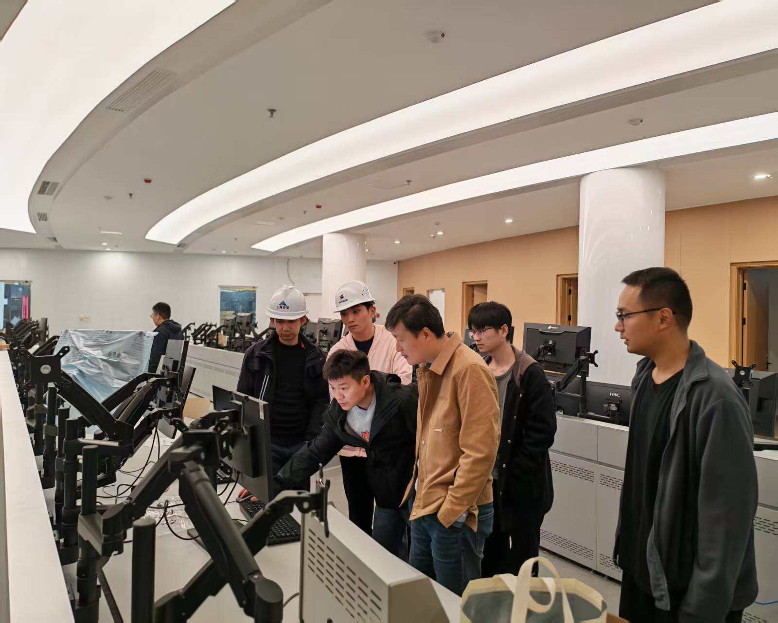 福建空管分局完成二期航行情报系统升级验收及专项培训