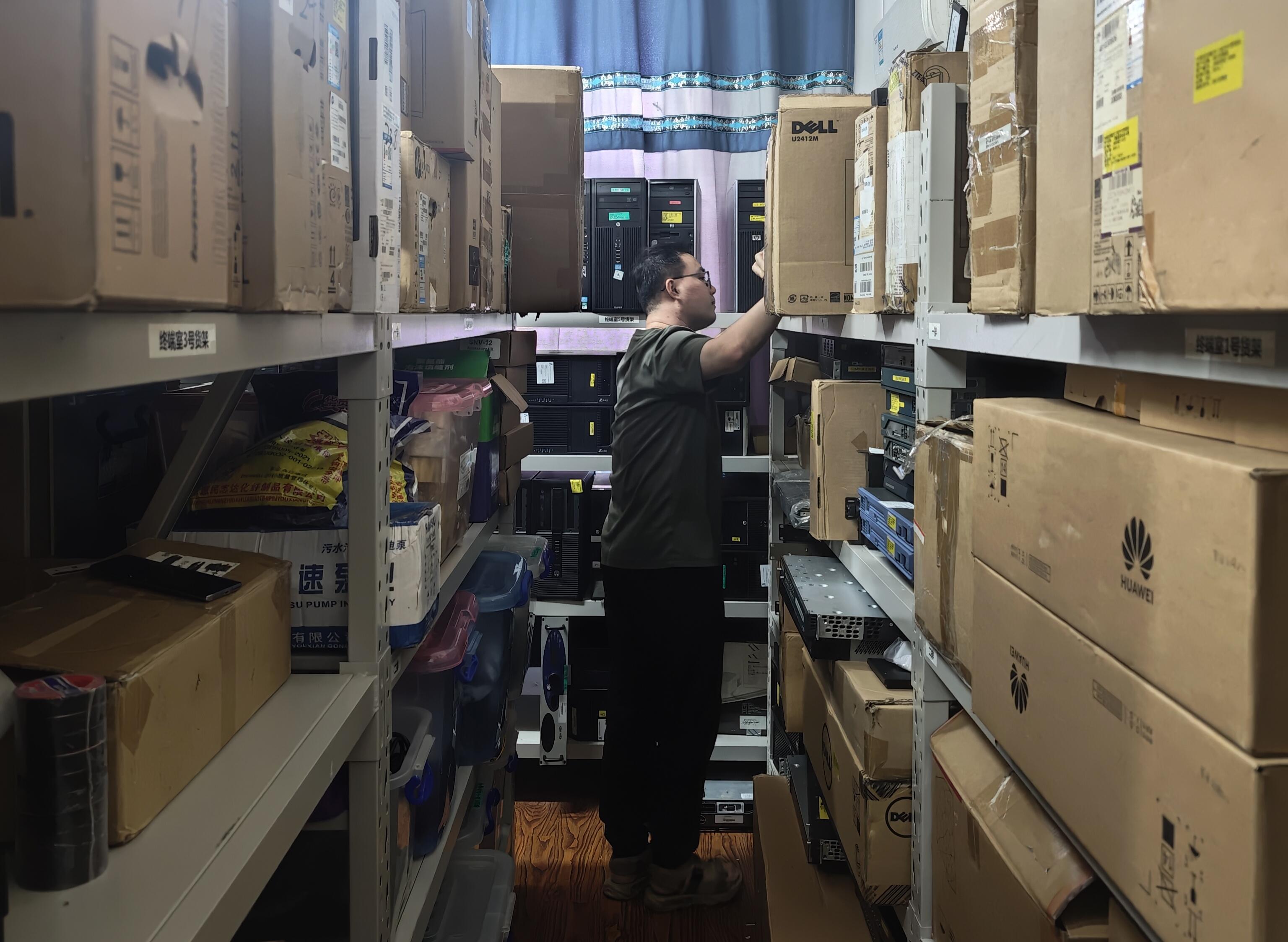 盘活资产存量,规范设备“退役”——三亚空管站技术保障部完成新进近管制区投产后固定资产整理工作