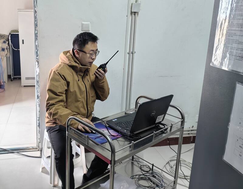 宁夏空管分局技术保障部完成额旗导航台设备巡检与飞行校验