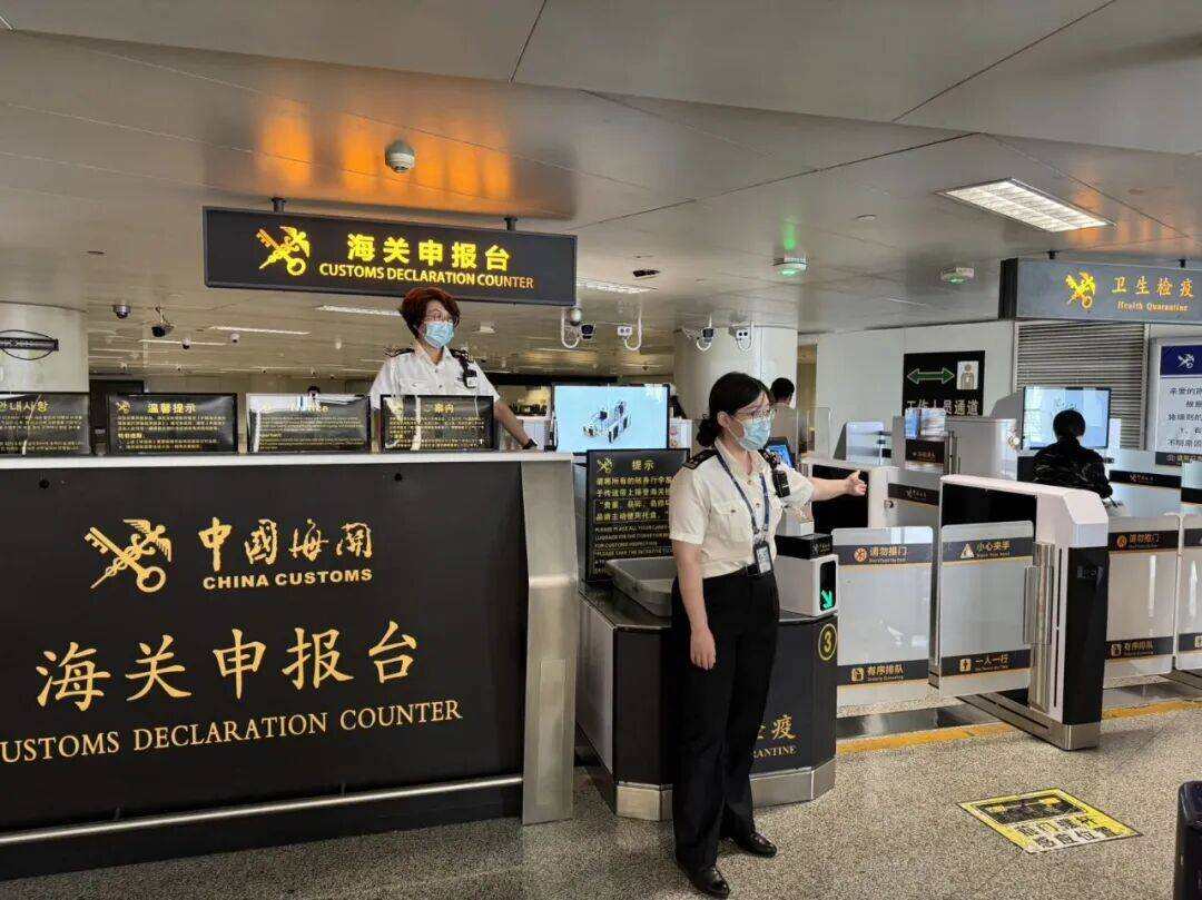 天津滨海机场海关签发首份航空器卫生检疫电子证书