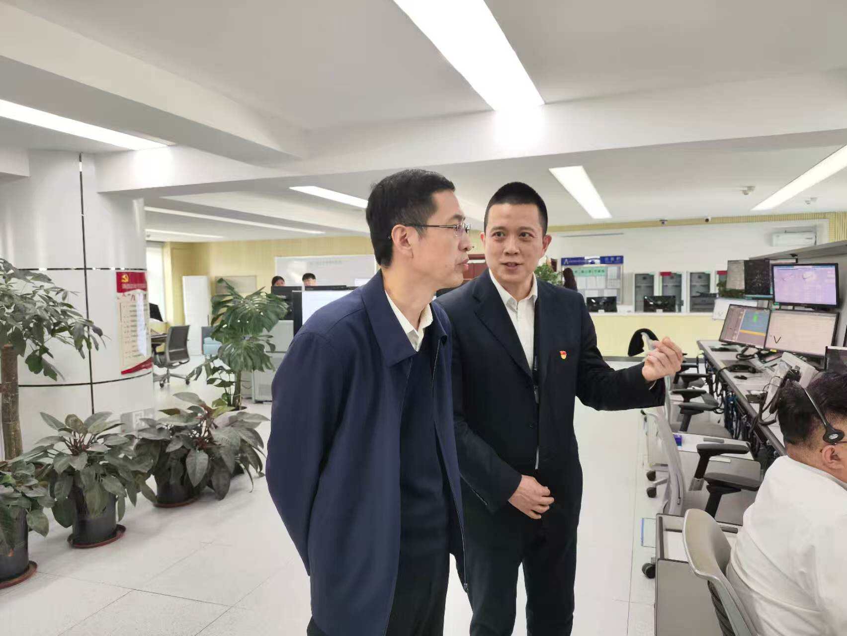 东北空管局副局长王冬赴吉林空管分局调研指导安全运行工作