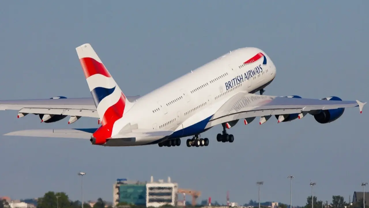 英国航空一架A380在希思罗机场因着陆过晚执行复飞