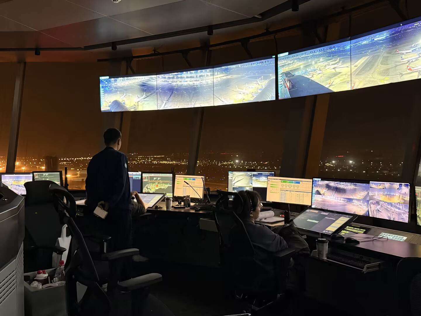 西南空管局网络公司完成双流机坪塔台记录仪设备扩容改造及KVM光纤矩阵深度维护工作