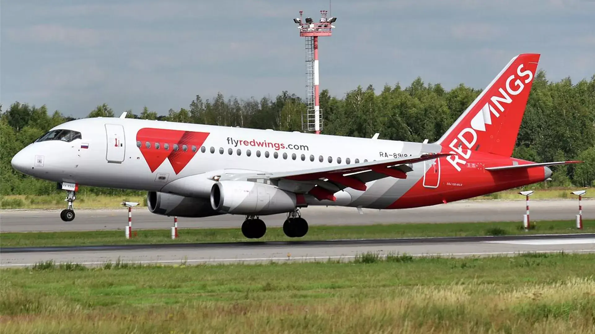 俄红翼航空公司将从7月起执飞叶卡捷琳堡和乌鲁木齐之间的直飞航线