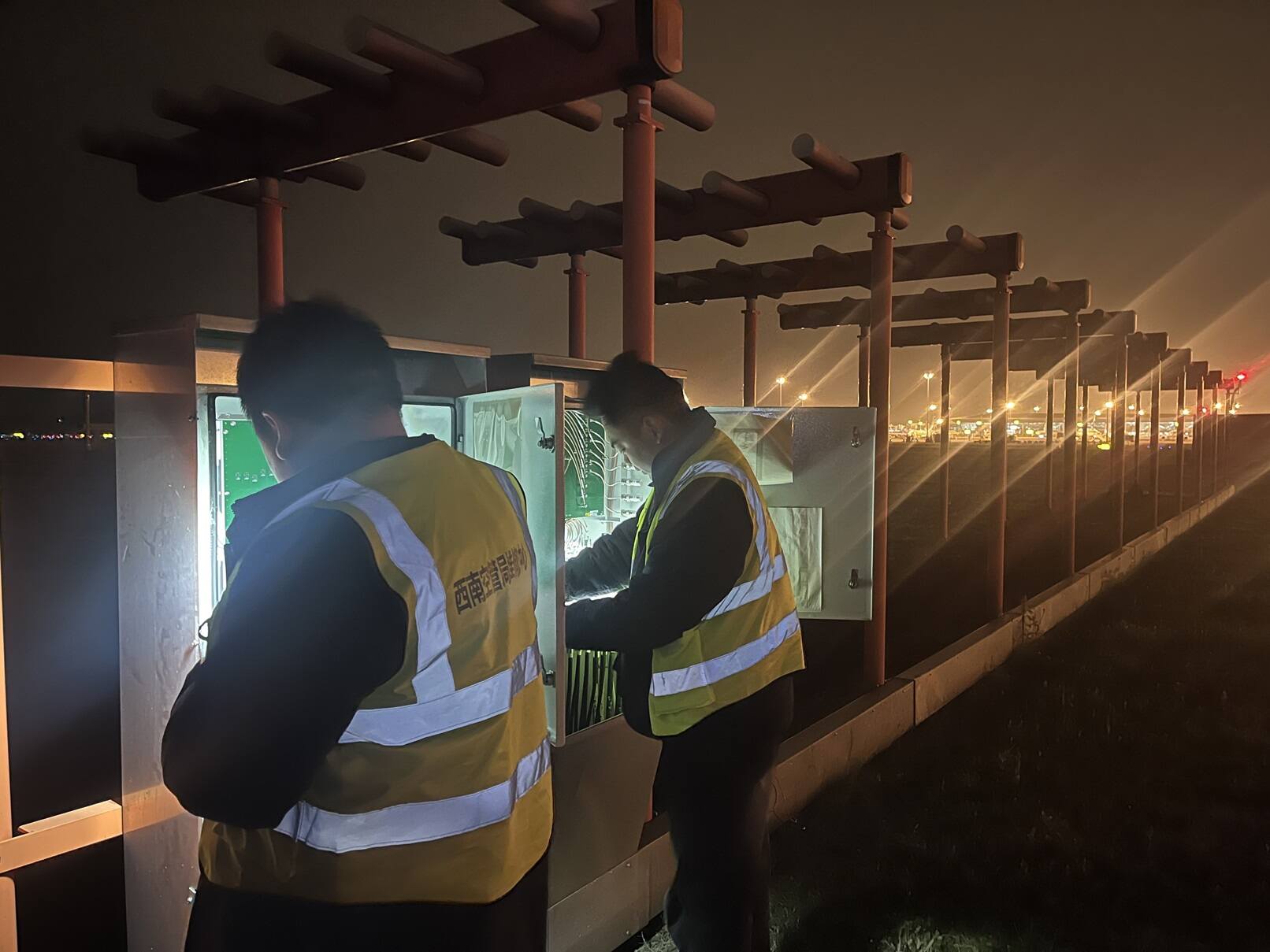 精密维保守底线 规范作业保畅通——维修中心顺利完成天府机场02仪表着陆系统（ILS）半年维护任务