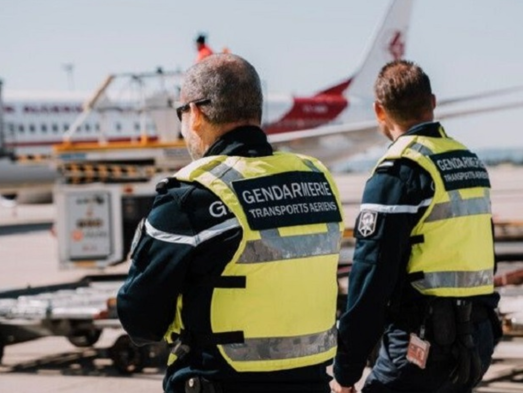 机场员工沦为毒贩帮凶，巴黎、巴塞罗那同步揪出 “内鬼”