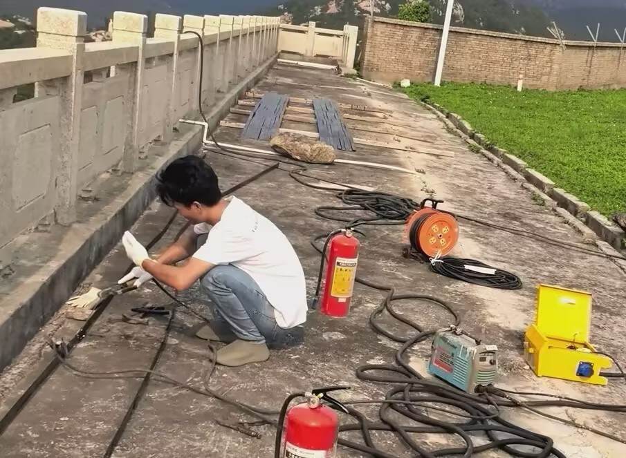 珠海空管站高效排除高栏导航台防雷接地隐患