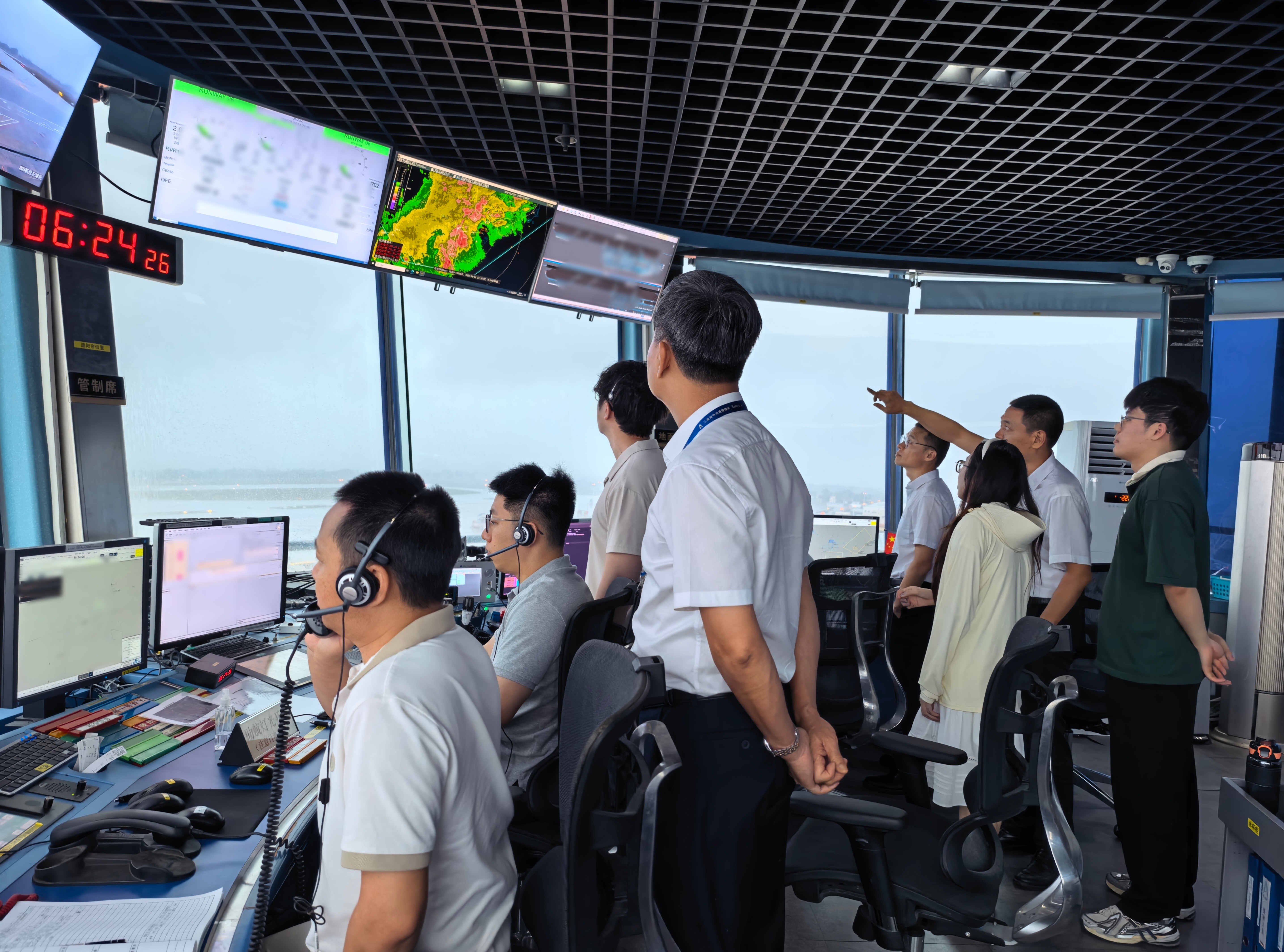 三亚空管站高效保障人工增雨作业