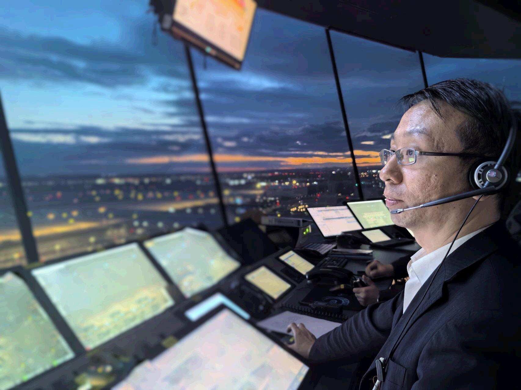 新疆空管局终端管制中心全面实施目视进近 丝路航空枢纽运行效能再升级