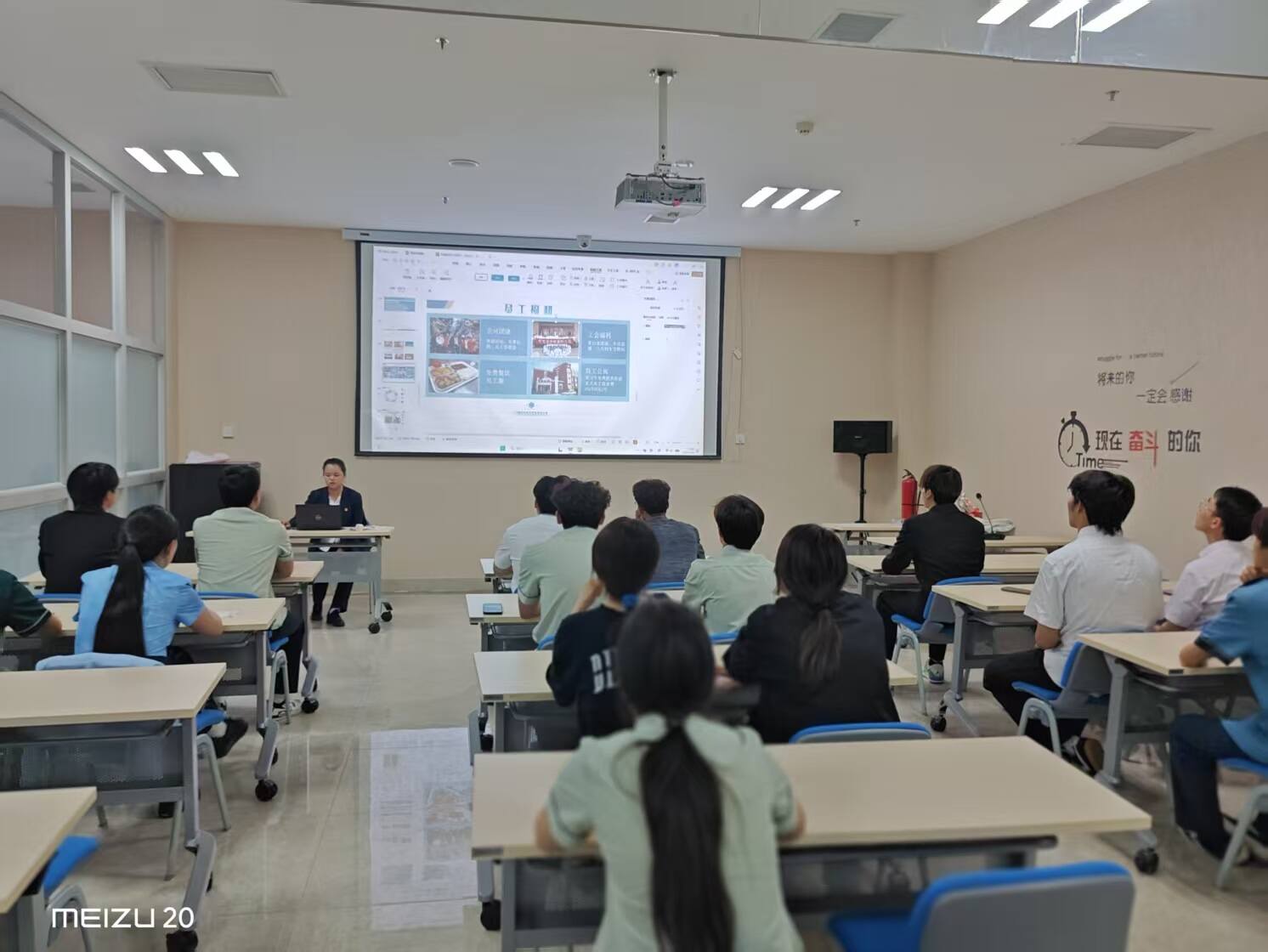 校企携手育人才 聚力启航新征程——新疆机场集团天缘航旅伊宁分公司完成实习生接收及岗前入职工作