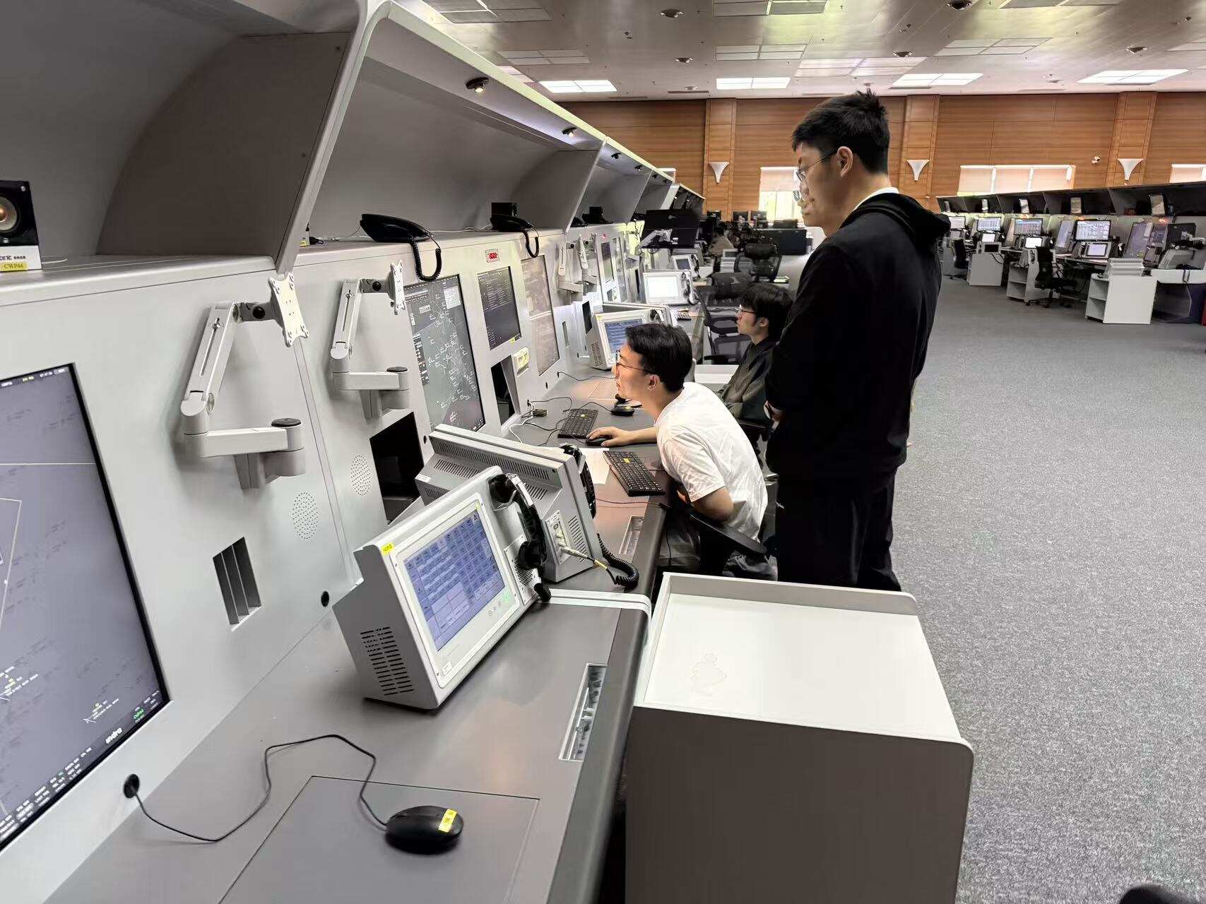 西南空管局技保中心区管航管室全力保障区管扩容项目系统空转运行