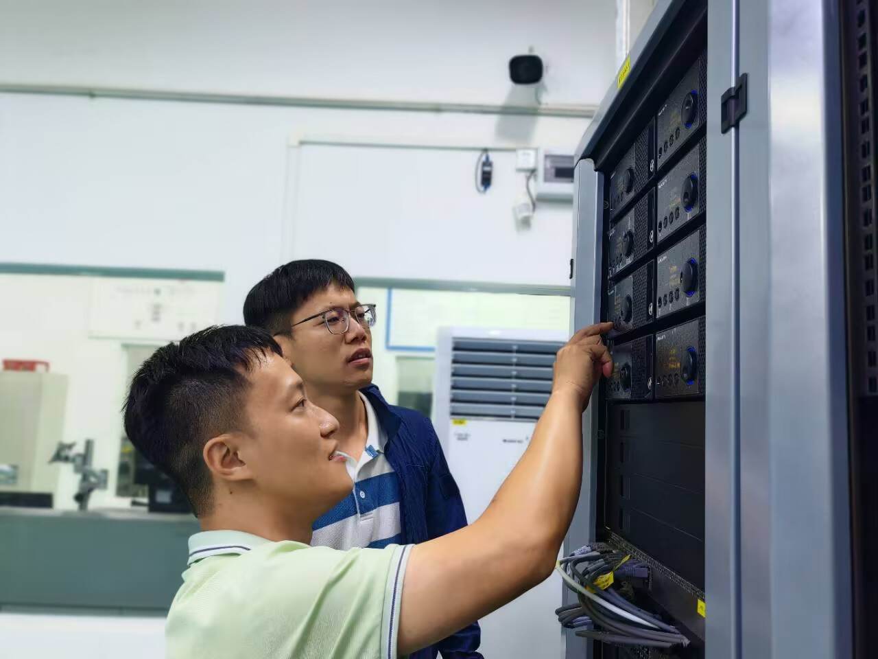 三亚空管站圆满完成甚高频设备巡检维护工作
