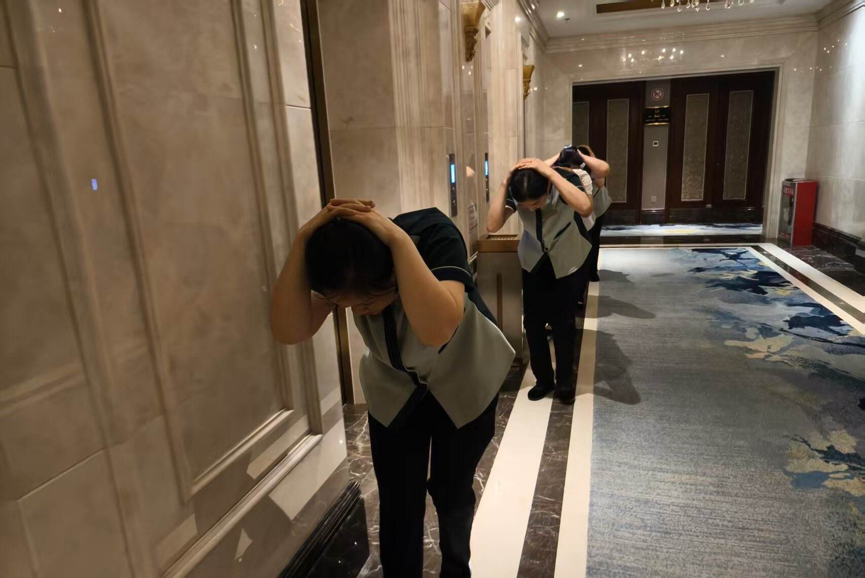 以练筑防 安全护航——新疆机场集团天缘航旅伊宁分公司开展地震应急疏散实战演练