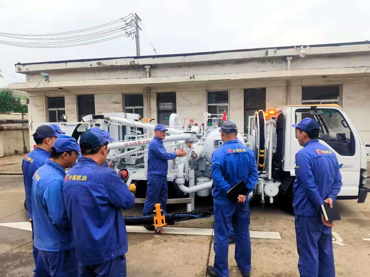 中国航油山西分公司飞机加油三队星耀机坪 匠心筑魂