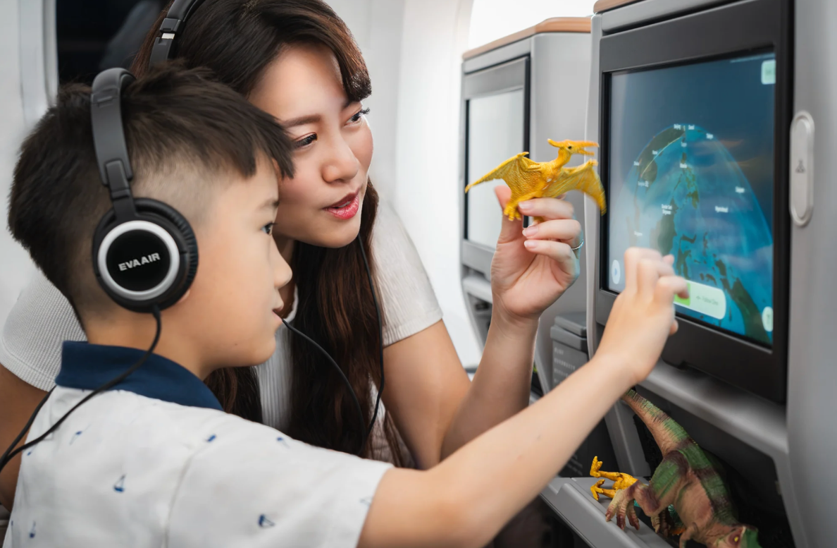 15种视角随心切,3D航图解锁空中新玩法