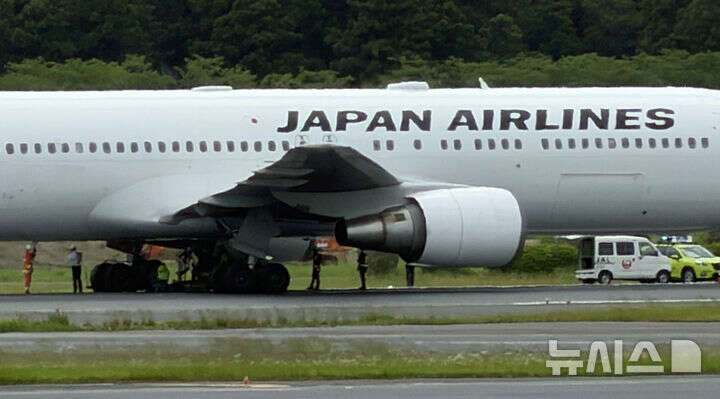日本航空一航班因轮胎故障在起飞后紧急降落